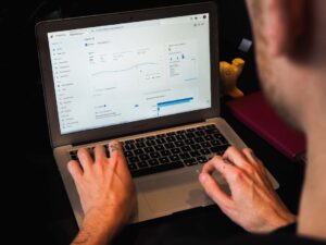 Read more about the article Google-ის პირველ გვერდზე გასვლა: სრული გაიდი SEO-ში